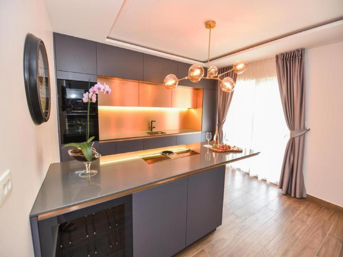 Calypso Royal Apartment Zára Kültér fotó